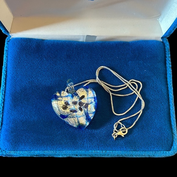 *Never Worn* Sterling Silver Chain & Murano Glass Heart Blue Pendant Necklace - Picture 7 of 7